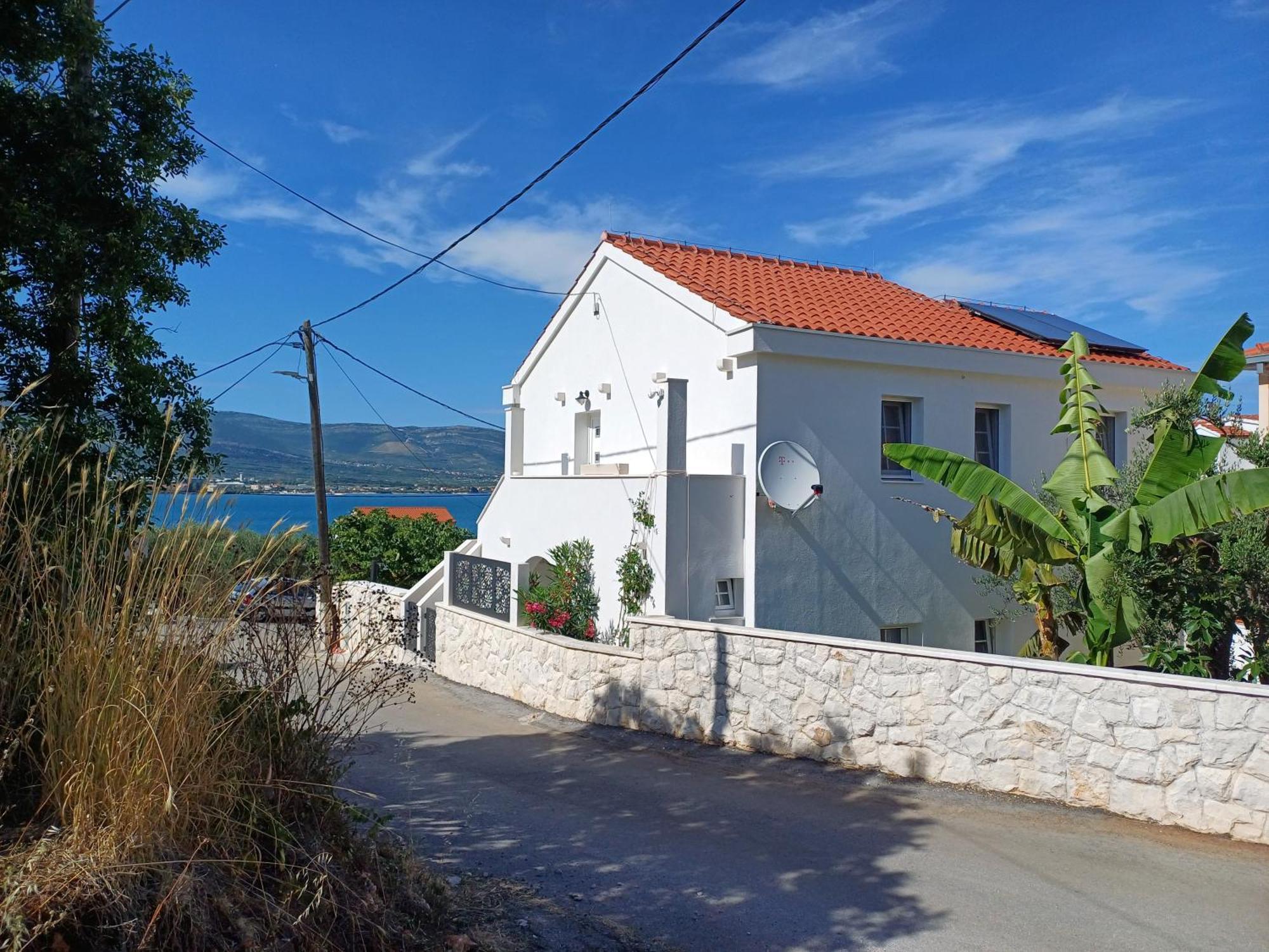 The Three Flowers Pool House Trogir Kültér fotó