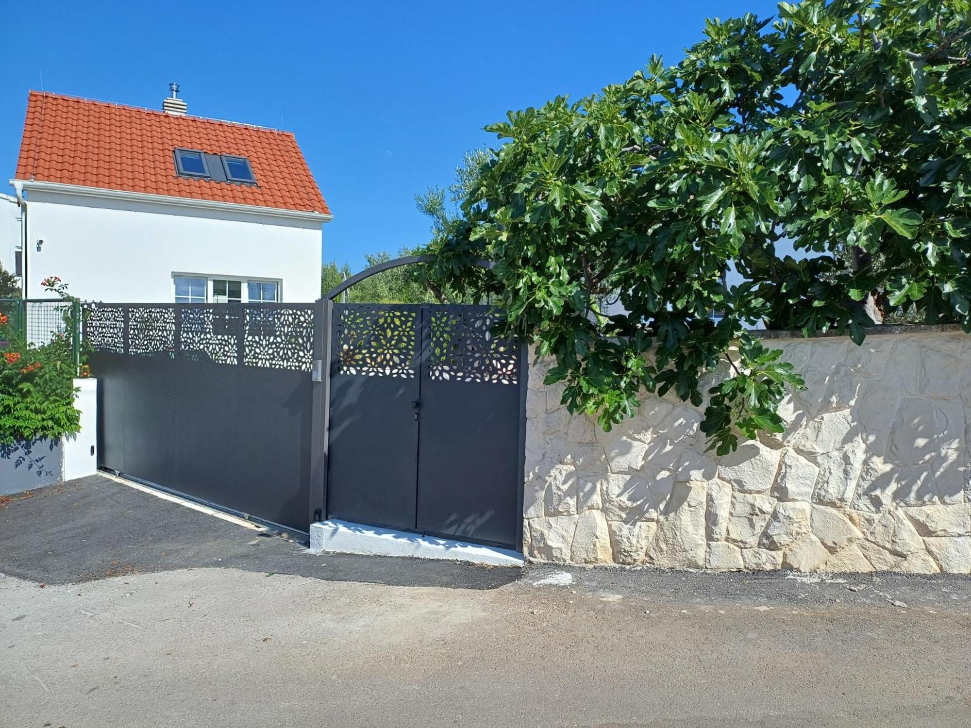 The Three Flowers Pool House Trogir Kültér fotó