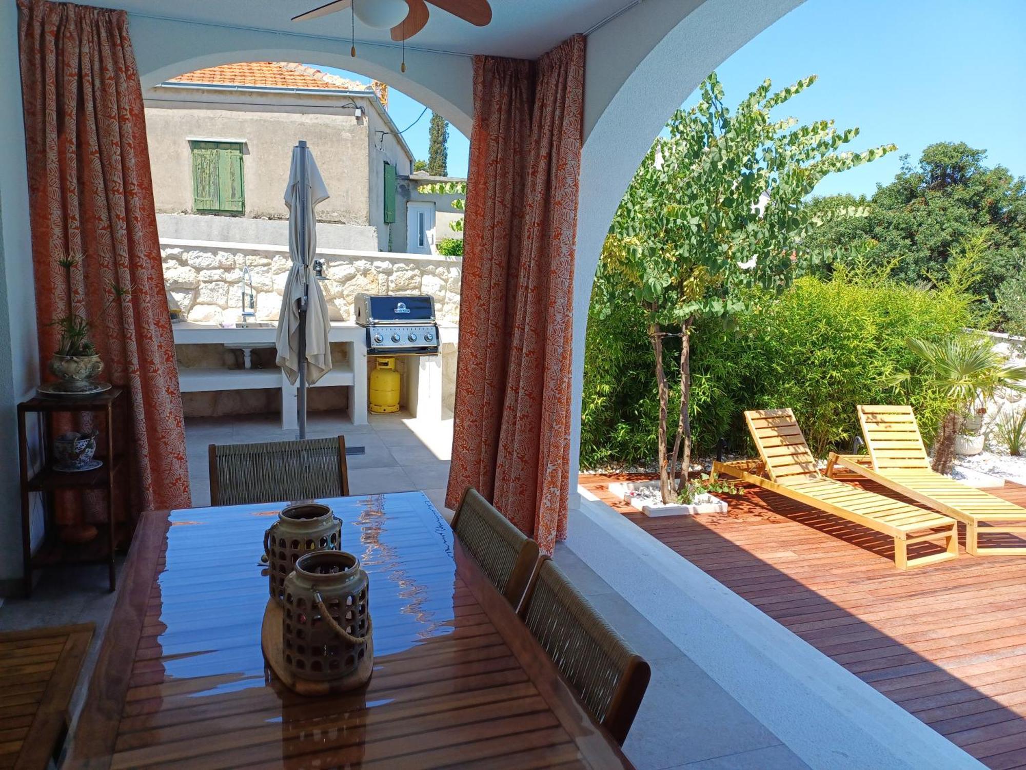 The Three Flowers Pool House Trogir Kültér fotó